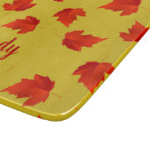 Rote trockene Blätter individuelle Name gelb Schneidebrett (Ecke)
