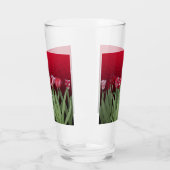 Rote Tulips auf Gradient Glas (Links)