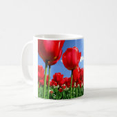 Rote Tulpen im Frühling Kaffeetasse (Vorderseite Links)