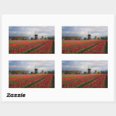 Rote Tulpen und eine Windmühle Rechteckiger Aufkleber (Blatt)