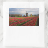 Rote Tulpen und eine Windmühle Rechteckiger Aufkleber (Tasche)