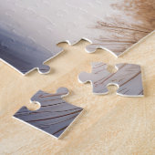 Rote überdachte Brücke über das Rätsel Puzzle (Seite)