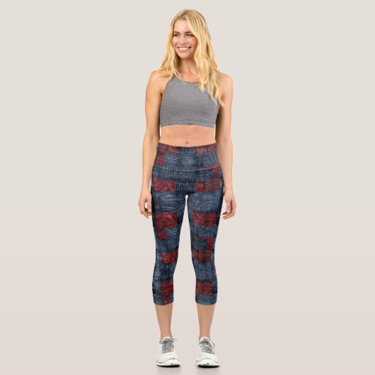 Rote und blaue Patchwork: Logos und Text personali Capri Leggings (Vorderseite)