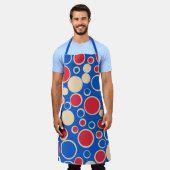 Rote und blaue Punkte auf blau Schürze (Getragen)