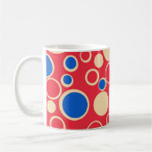 Rote und blaue Punkte auf rot Kaffeetasse (Links)
