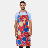 Rote und blaue Punkte auf rot Schürze (Getragen)