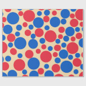 Rote und blaue Punkte auf Tan Geschenkpapier (Flach)