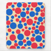 Rote und blaue Punkte auf Tan Mousepad (Vorne)