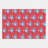 Rote und blaue Schneeflocken und Sterne Geschenkpapier Set (Vorderseite)