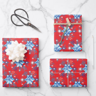 Rote und blaue Schneeflocken und Sterne Geschenkpapier Set