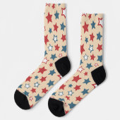 Rote und blaue Sterne, 4. Juli, beige Hintergrund Socken (Linkes Detail)