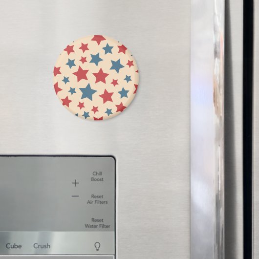 Rote und blaue Sterne, 4. Juli, beiger Hintergrund Magnet (In Situ (Kühlschrank))
