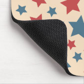 Rote und blaue Sterne, 4. Juli, beiger Hintergrund Mousepad (Ecke)