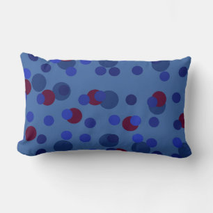 rote und blaue Tupfen Lendenkissen