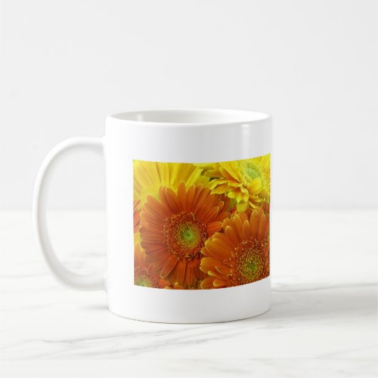 Rote und gelbe afrikanische Gänseblümchen Kaffeetasse (Links)