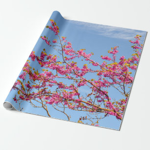 ROTE UND GELBE BLUME UNTER BLAUEM HIMMEL GESCHENKPAPIER