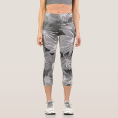 Rote und gelbe Blumen 2 Capri Leggings (Vorderseite)