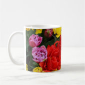 Rote und gelbe Frühlingtulis Kaffeetasse (Links)
