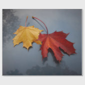 ROTE UND GELBE MAPLE-BLÄTTER GESCHENKPAPIER (Flach)