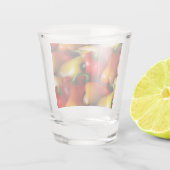 Rote und gelbe Paprikaschoten Schnapsglas (Rückseite)