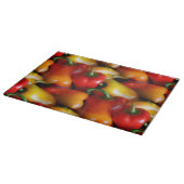 Rote und gelbe Paprikaschoten - Schnittplatine Schneidebrett (Ecke)