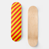 Rote und gelbe Streifen Skateboard (Vorderseite)