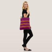 Rote und gelbe Tragetasche Tasche (Am Model)