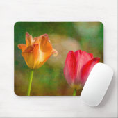 Rote und gelbe Tulpen auf texturiertem Hintergrund Mousepad (Mit Mouse)