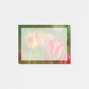 Rote und gelbe Tulpen auf texturiertem Hintergrund Post-it Klebezettel