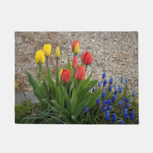 Rote und gelbe Tulpen Fußmatte
