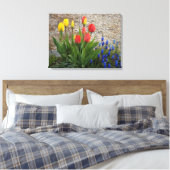 Rote und gelbe Tulpen Leinwanddruck (Insitu (Schlafzimmer))