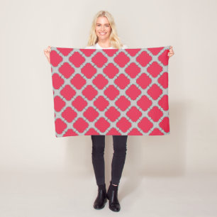 Rote und graue Quatrefolien Fleecedecke