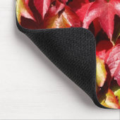 Rote und grüne Blätter Mousepad (Ecke)