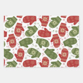 Rote und grüne Mitten mit Schneeflocken Weihnachte Geschenkpapier Set (Vorderseite)