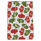 Rote und grüne Mitten mit Schneeflocken Weihnachte Mittlere Geschenktüte (Rückseite)