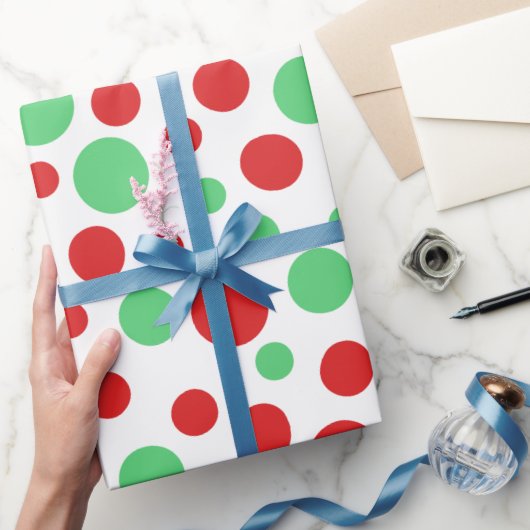 Rote und grüne Polka-Punkte Geschenkpapier (Schenken)
