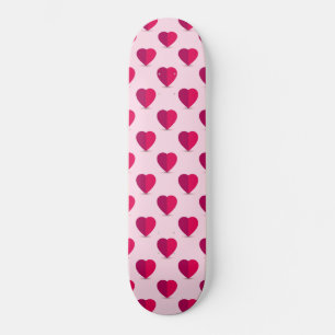 Rote und Lila Herzen auf rosa Hintergrund Skateboard