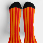 Rote und orangefarbene Streifen Socken (Oben)