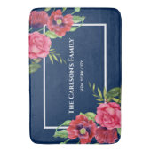 Rote und rosa Blume Dunkelblau Badematte (Vorderseite Vertikal)