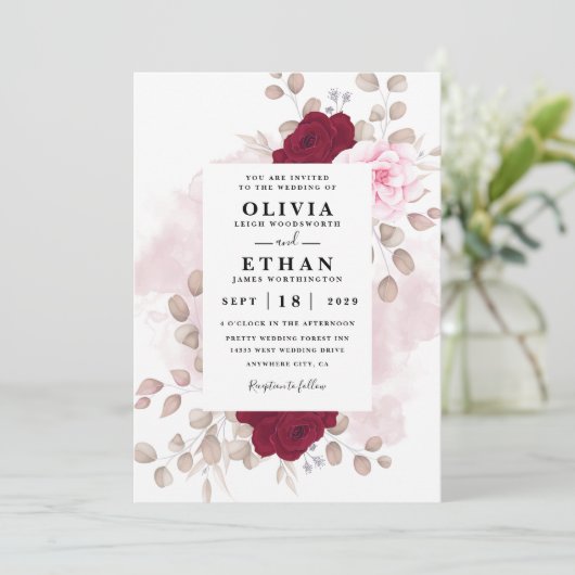 Rote und rosa Blütenpracht Rustikale Elegante Weiß Einladung (Stehend Vorderseite)