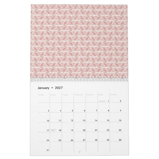 Rote und rosa Textilien auf einem gemusterten Tepp Kalender (Jan 2027)