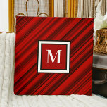 Rote und schwarze Diagonalstreifen Leinwanddruck<br><div class="desc">Stilvoll rotes und schwarzes diagonales Muster mit weißem Monogramm in schwarzem Rahmen. Dieses beliebte Design kann personalisiert werden,  indem das Monogramm im Textfeld bearbeitet oder ohne Text gelöscht wird.</div>