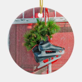 Rote und schwarze Eiswürfel an einer Tür Keramik Ornament