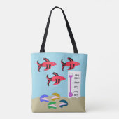 Rote und schwarze Fische mit Muscheln schwimmen Tasche (Rückseite)