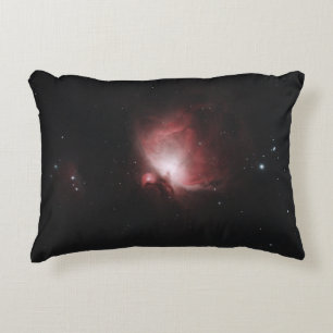 ROTE UND SCHWARZE GALAXIE MIT STERNEN DEKOKISSEN