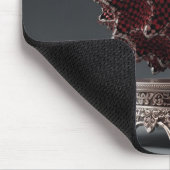 Rote und schwarze Mandelbrot-Kugel auf silbernem S Mousepad (Ecke)