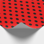 Rote und schwarze Polka-Punkte Geschenkpapier (Ecke)