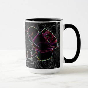 Rote und violette Neon-Rose mit Händen auf schwarz Tasse
