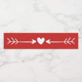 Rote und weiße Herzen und Pfeile der Liebe Wasserflaschenetikett (Einzelnes Label)