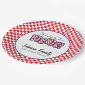 Rote und weiße karierte Quadrate | Picnic Pappteller (Schrägansicht)